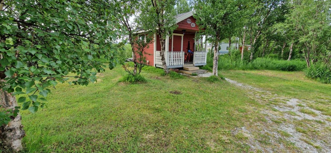 Bungalaven Lodge As Børselv Buitenkant foto