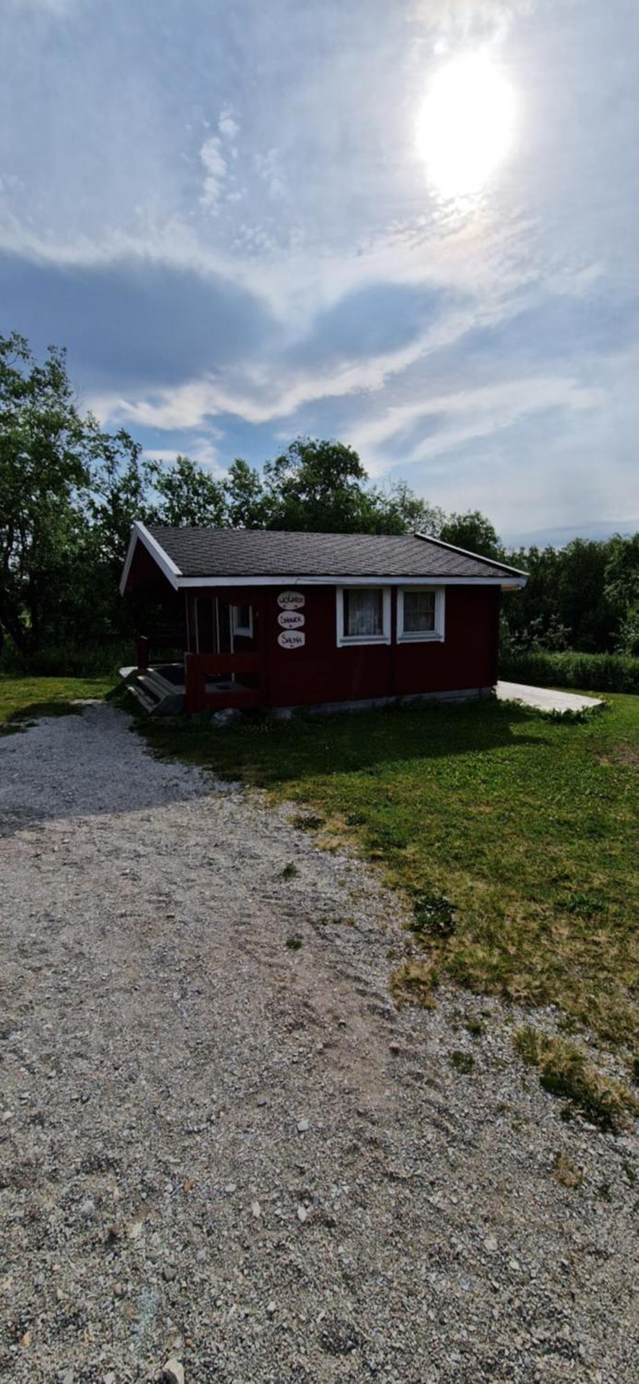 Bungalaven Lodge As Børselv Buitenkant foto