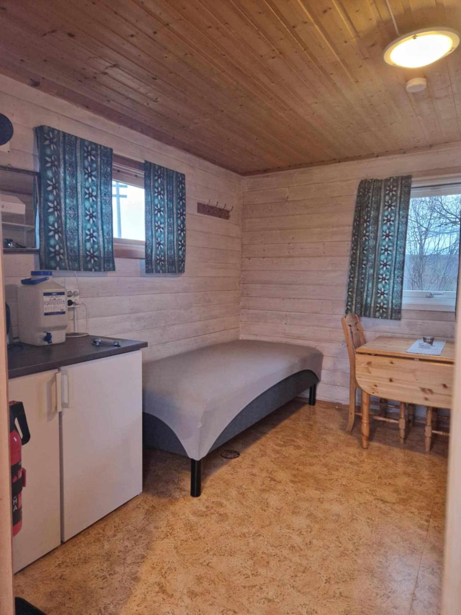 Bungalaven Lodge As Børselv Buitenkant foto