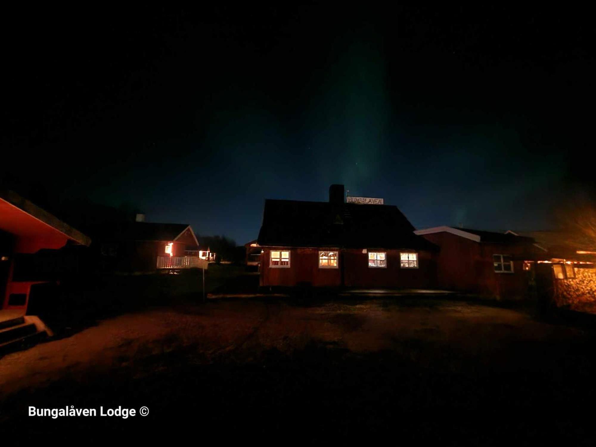 Bungalaven Lodge As Børselv Buitenkant foto